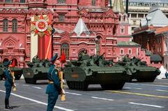 ロシア、軍事装備の隊列不参加