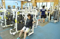 夏へ！　二の腕　腹部　エクササイズ