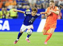 佐野「回収」世界で通用