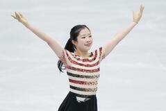 五輪代表 中井SP首位 女子