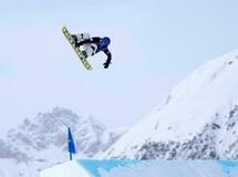 スノボ女子で１９歳深田茉莉がＶ