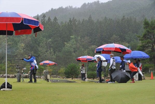 古峰ケ原射撃場で行われたクレー射撃の第２回「ＴＨＥ　ＣＵＰ」