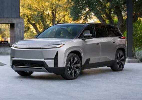 　ハイランダーのＥＶモデル（トヨタ自動車提供・共同）