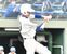 ８回、白鴎足利の秋山が２点適時二塁打を放つ＝エイジェックスタジアム