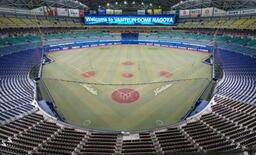 相次ぐ球場改修、外野縮小