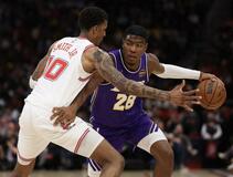 八村は８得点 チーム７連勝