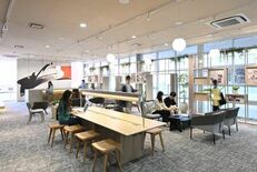 多様な利用者を想定し交流・展示・居場所を兼ね備える 龍谷大学を体験する…