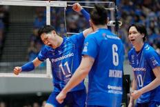 サントリー、大阪Ｂが先勝