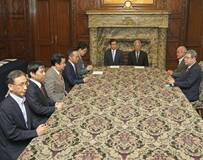 国会正常化へ譲歩要請