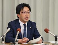 トイレ個室内での撮影「性暴力」