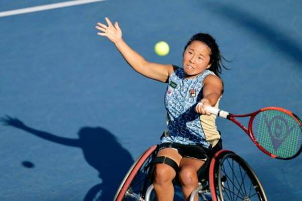 　車いすの部女子シングルス準々決勝で勝利した上地結衣＝ニューヨーク（共同）