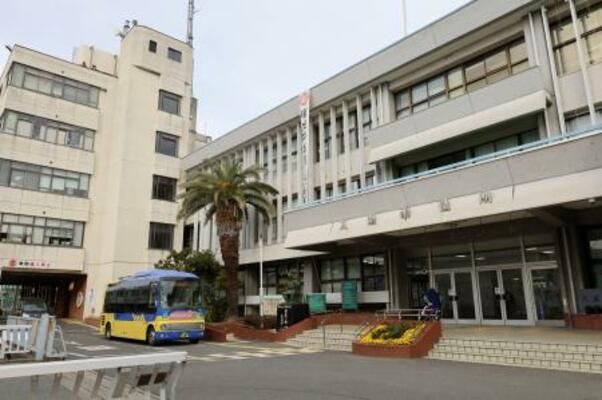 大阪府大東市役所=2月