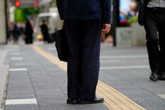 誇大広告につられ返済頓挫