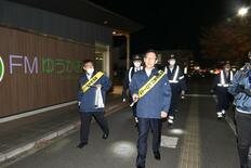 施錠や危険箇所 駅の周辺見回る