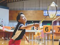 バドミントン全国小学生県予選会　女子A・根本（vamos）が制す　男子…