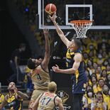 ブレックス、魅せた球際の執念　22歳小川、臆せず力発揮　勝利の立役者に…