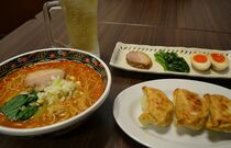 【よるのみや】寿限無　担々麺