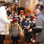 全ての子どもたちに映画体験を 園児を映画館に無料招待 足利出身の新井さ…