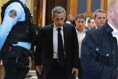 サルコジ被告、二審初公判