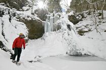 厳寒の美　黒滝氷結