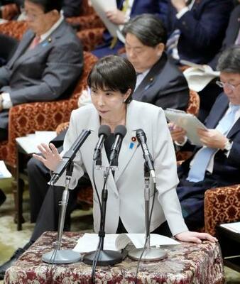 　衆院予算委で答弁する高市首相＝１０日午後