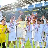 ともぞうが初優勝　下野新聞社杯中学生サッカー大会　逆転でユニオン破る