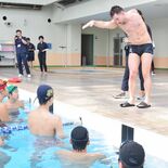 「考えて泳ぐことが大切」　パラ水泳のオネア選手が中学生指導　那須塩原で…