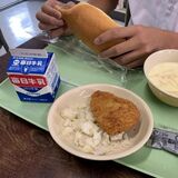中学校、給食時間短い？　標準20分、食べ切れない生徒も　延長する余裕少なく