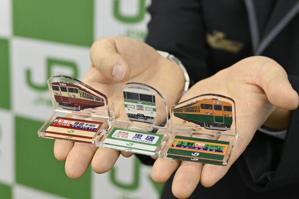 デジタルスタンプラリーの特典のアクリルスタンド