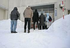 【夕刊】衆院選、午後４時の投票率２１％