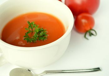 トマトジュースのアレンジ「トマトスープ」
