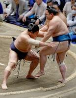 経験の差見せつけた若隆景の速攻
