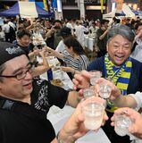 ４年ぶり「地酒」で乾杯　宇都宮でフェスタにぎわう