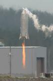 【夕刊】再使用ロケット実験機、着陸成功