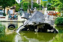 米軍機Ｂ５２が墜落の池に注目