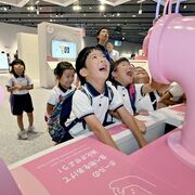「今日を待ちわびた」栃木県子ども総合科学館がリニューアルオープン　200人が行列、…