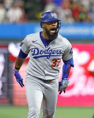 　ドジャースのＴ・ヘルナンデス＝１０月、フィラデルフィア