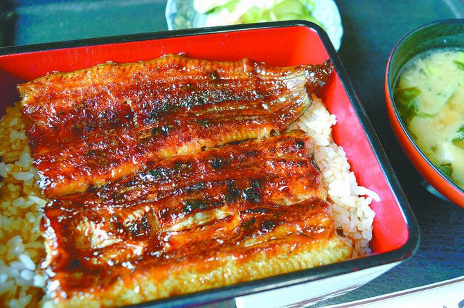 香ばしくとろけるような味わいの「うな重（上）」