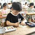 「詐欺に遭わないでほしい」、児童らが祖父母宛にメッセージ　宇都宮東署、詐欺防止へオリジナル絵はがき活用