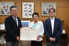 ふるさと納税で 市に１００万円寄付 