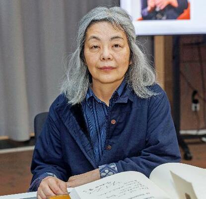 ネリー・ザックス賞の授賞式に出席した多和田葉子さん=14日、ドイツ・ドルトムント((C)Stadt Dortmund/Benito Barajas提供・共同)