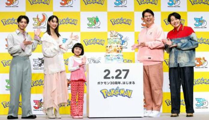 発表会に登場した(左から)高杉真宙、山本美月、永尾柚乃、ジャンボたかお、池田直人=26日、東京都港区