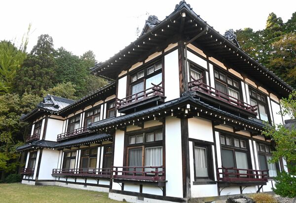 奥日光湯元から移築された旧南間ホテル別館