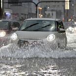 真岡鉄道が終日運休　宇都宮で住宅など４棟浸水　24日の大雨被害