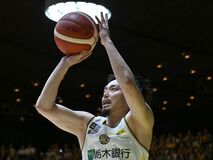 宇都宮ブレックスがSR渋谷に快勝　３点シュート好調、変幻自在の攻撃で圧倒 　地区優勝マジック２に