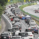 県内もＵターンラッシュ　東北道矢板北ＰＡ付近で12キロ　新幹線混雑ピークは15日