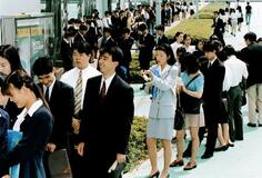 【就職氷河期世代支援】生活困窮、社会全体に影響