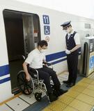 段差解消の駅ホーム、４千カ所に