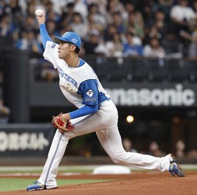 　ロッテ戦に先発した日本ハム・福島＝エスコンフィールド