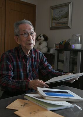 「80年と言って何を考えるのか。一人一人が平和に対する気持ちを持たないとならない」と語る竹井正衛さん＝１月14日、群馬県高崎市下之城町の自宅（宮崎浩治撮影）